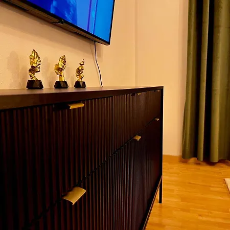 Comfy & Warm - Self Check-in Apartment