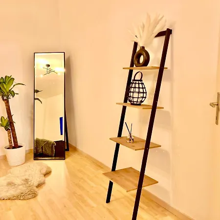 Apartment Comfy & Warm - Self Check-in *